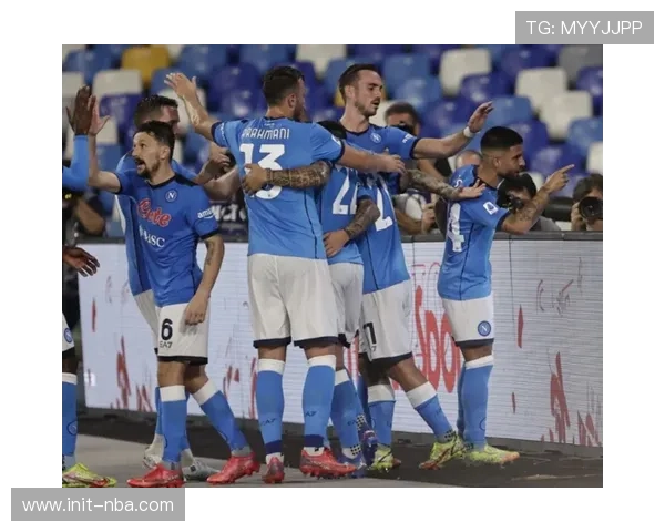 斯帕莱蒂训练场亲自指导凯夫伦，中场改造进行时